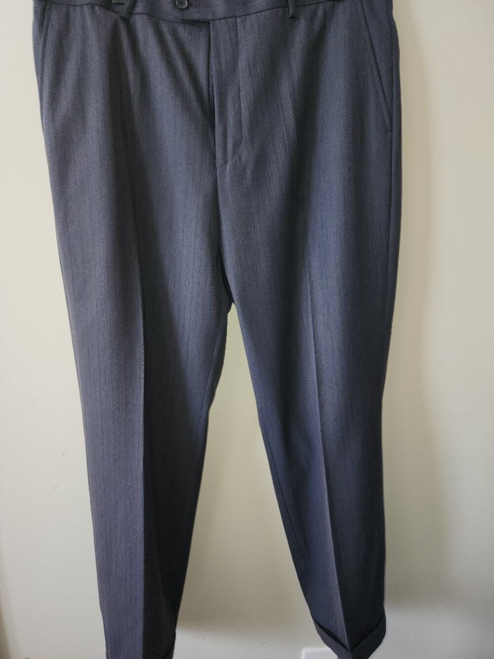 Elite by Eddie Domani Men’s Gray Pinstripe 2 Piece Suit 44R Jacket 38R Pants - Picture 4 of 11